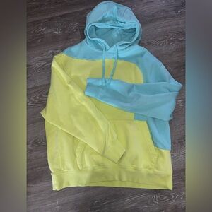 Nike Men's Yellow and Blue Hoodie